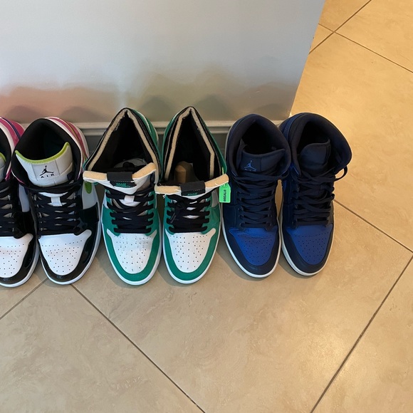 Large Collection Mens Air Jordan 1 High Mid Like New main image 14